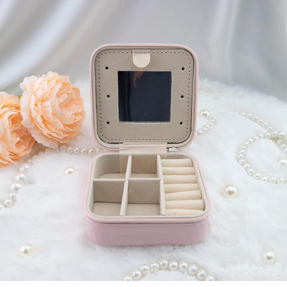 Travel Women's Initial “ R “ Jewelry Box Case Organizer Wit Mirror  Pink